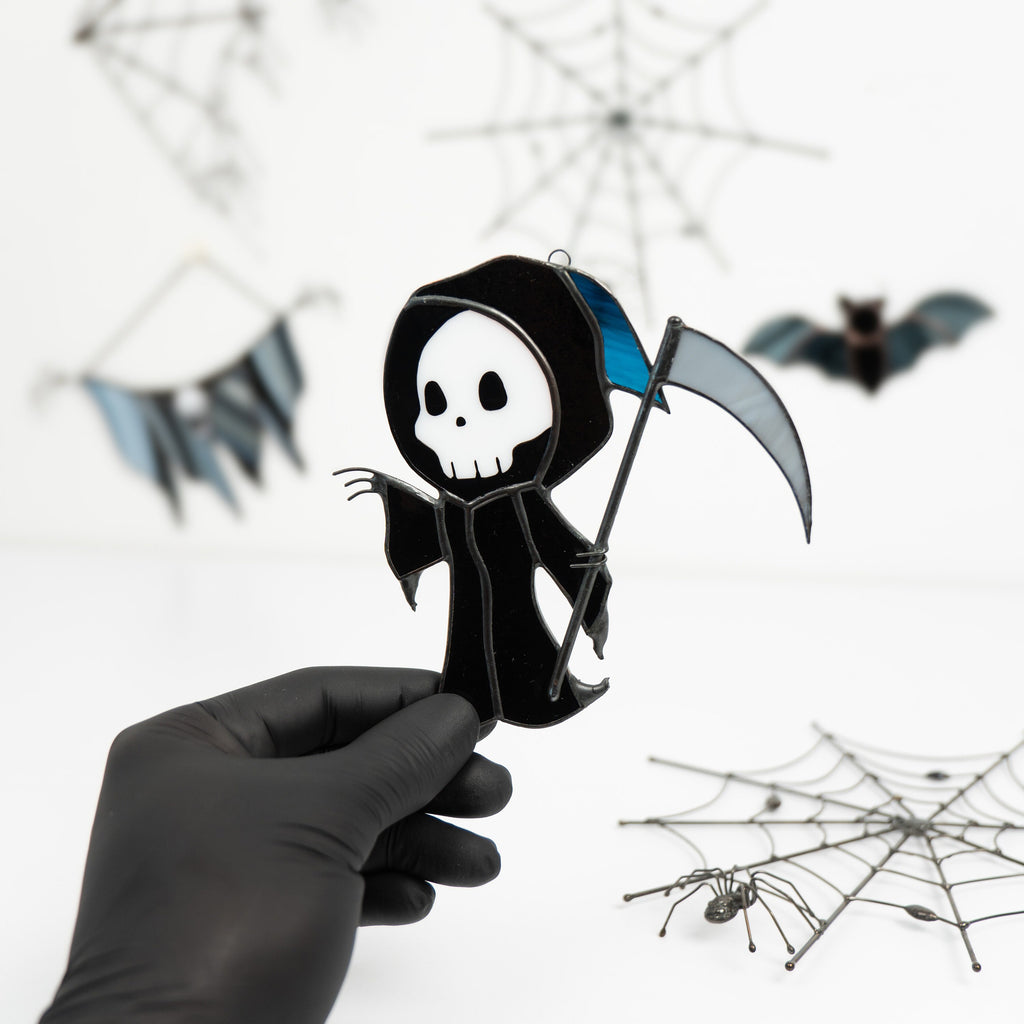 Custom stained glass Halloween artwork Grim reaper Modern stained glass window hangings Spooky ornaments Stained glass Halloween suncatcher