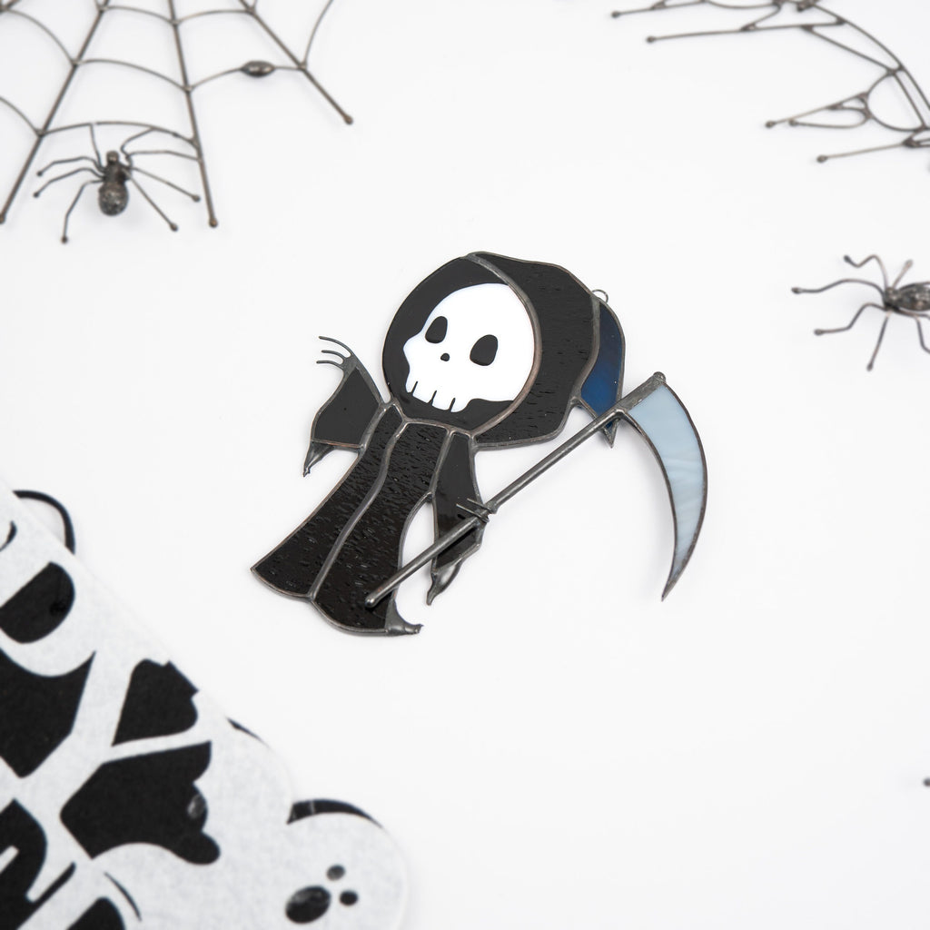 Custom stained glass Halloween artwork Grim reaper Modern stained glass window hangings Spooky ornaments Stained glass Halloween suncatcher