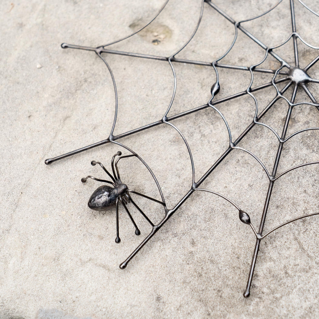 Jumping spider Halloween stained glass window hangings Handmade gifts Stained glass ghost suncatcher Spider web Halloween gifts