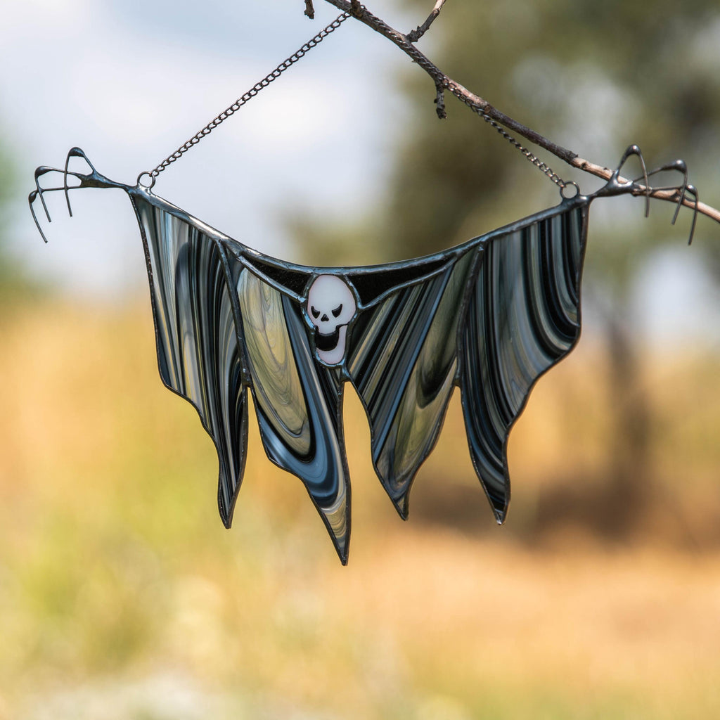 Stained glass ghost face window hangings Gothic Halloween decor Grim reaper suncatcher Haunted house ornament Unique Halloween Gift