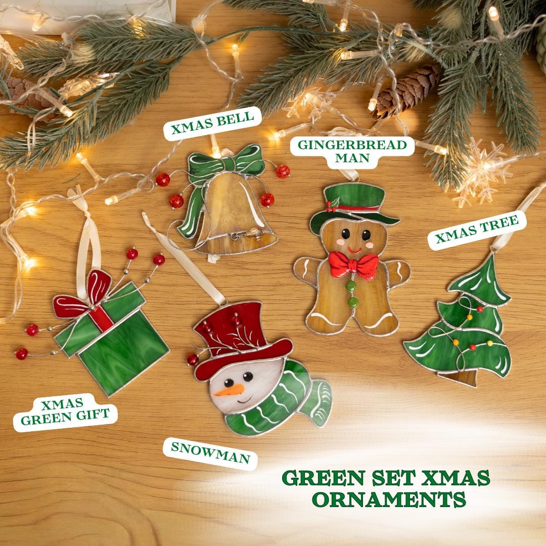 Reindeer stained glass suncatcher Grandma Christmas gift Christmas tree ornaments stained glass window hangings Christmas decoration