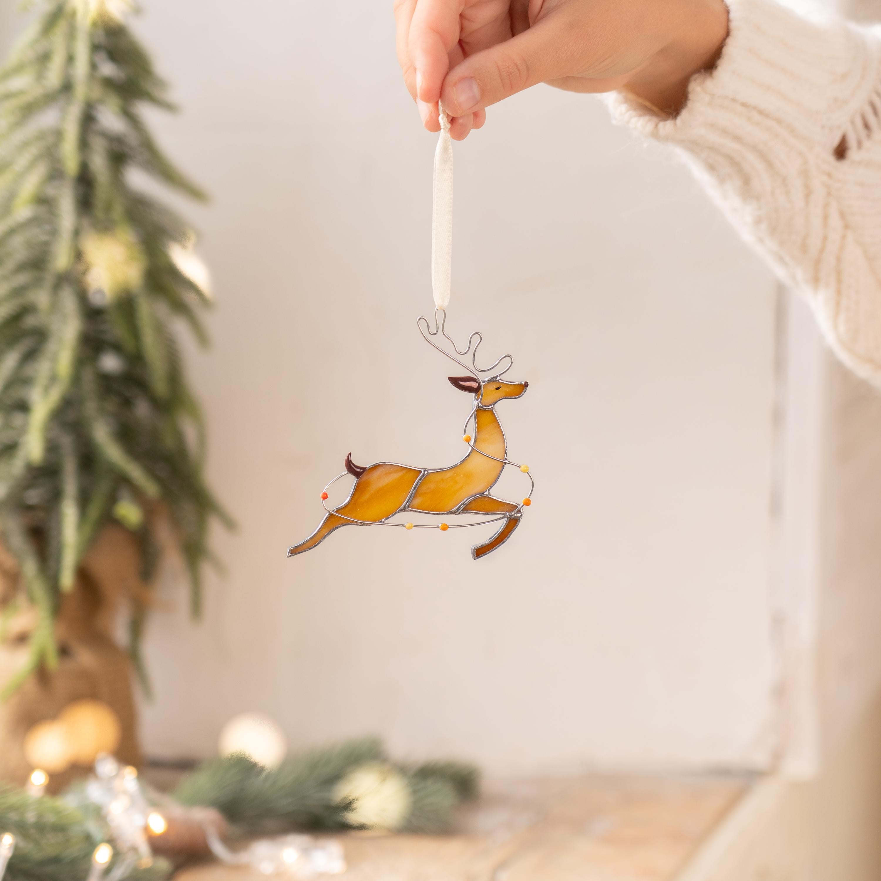 Reindeer stained glass suncatcher Grandma Christmas gift Christmas tree ornaments stained glass window hangings Christmas decoration